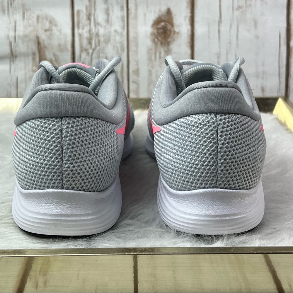 New Nike Revolution 4 Running Sneakers Wide - Picture 5 of 9